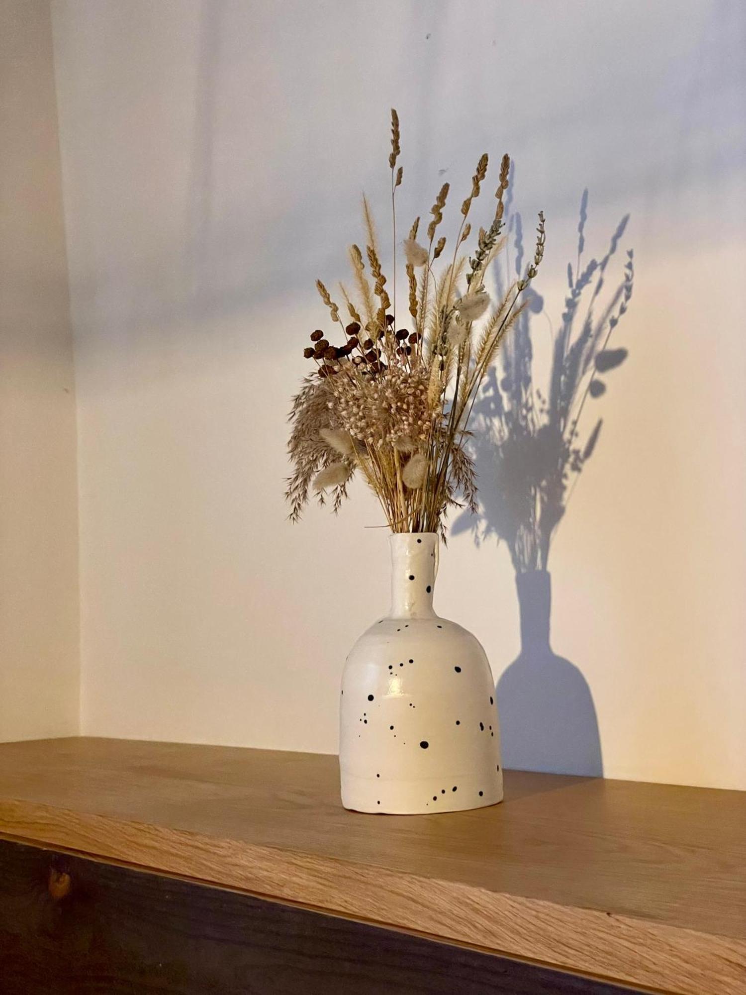 La Boheme Place Aux Herbes Uzès المظهر الخارجي الصورة